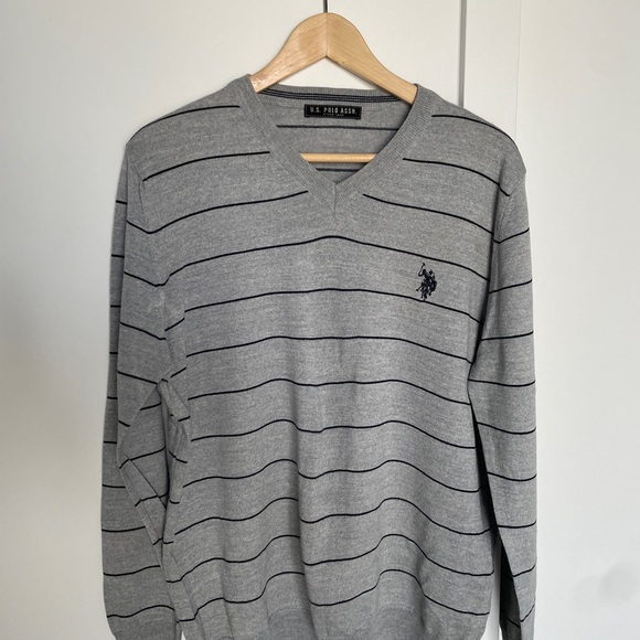 Grey U.S. POLO ASSN. Sweater - Picture 5 of 5